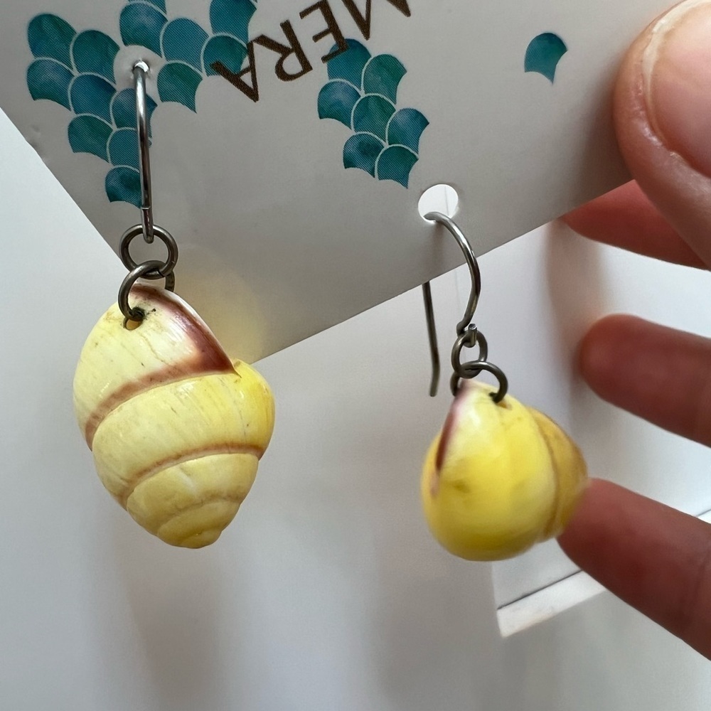 Yellow Snail Shell Earrings - Picture 2 of 3